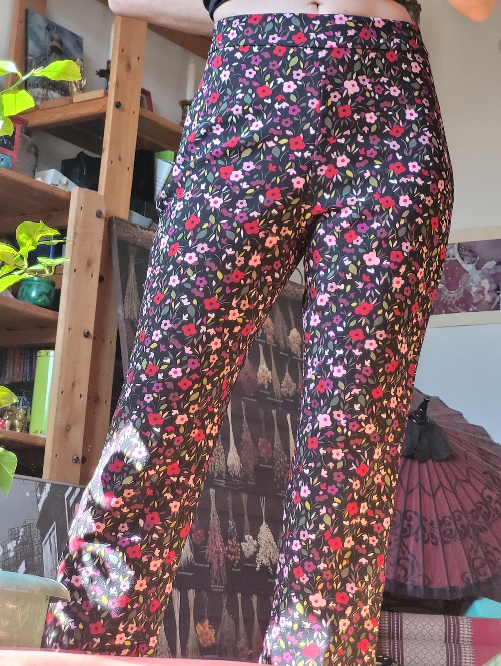 Kate Spade New York Black Floral Straight Leg Cropped Trouser Pants - Size 2